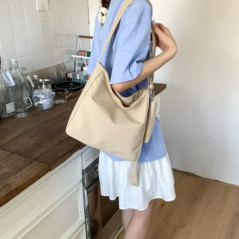 

Сплошной цвет, изысканный стильный дизайн, холщовые квадратные сумки на плечо, новинка 2025 года, свежие сумки через плечо большой вместимости для женщин