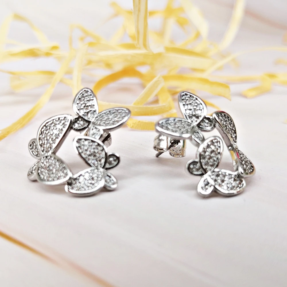 DreamCarnival1989 Beautiful Butterflies Stud Earrings for Women Zircon Paved 18 mm Rhodium Plated Lovely Party Jewelry WE4170