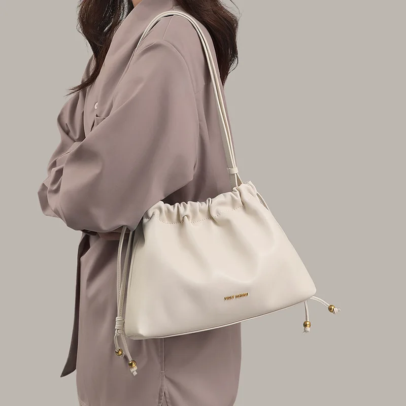 Korean Version Women's Genuine Leather Handbag New Cloud Pleated Underarm Bag Casual Lightweight Simple Shoulder Crossbody Bag