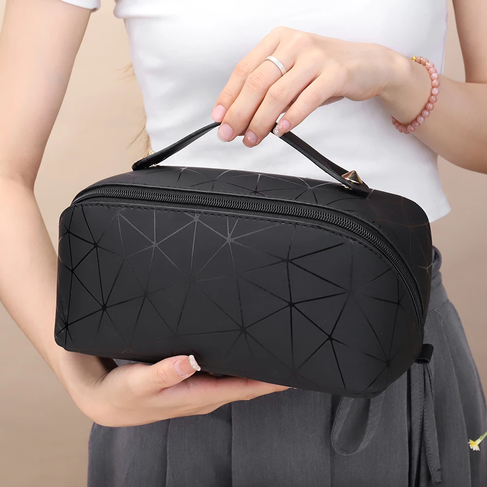 PU-Kosmetiktasche, multifunktional, rhombisches Gitter, großes Fassungsvermögen für Frauenreisen
