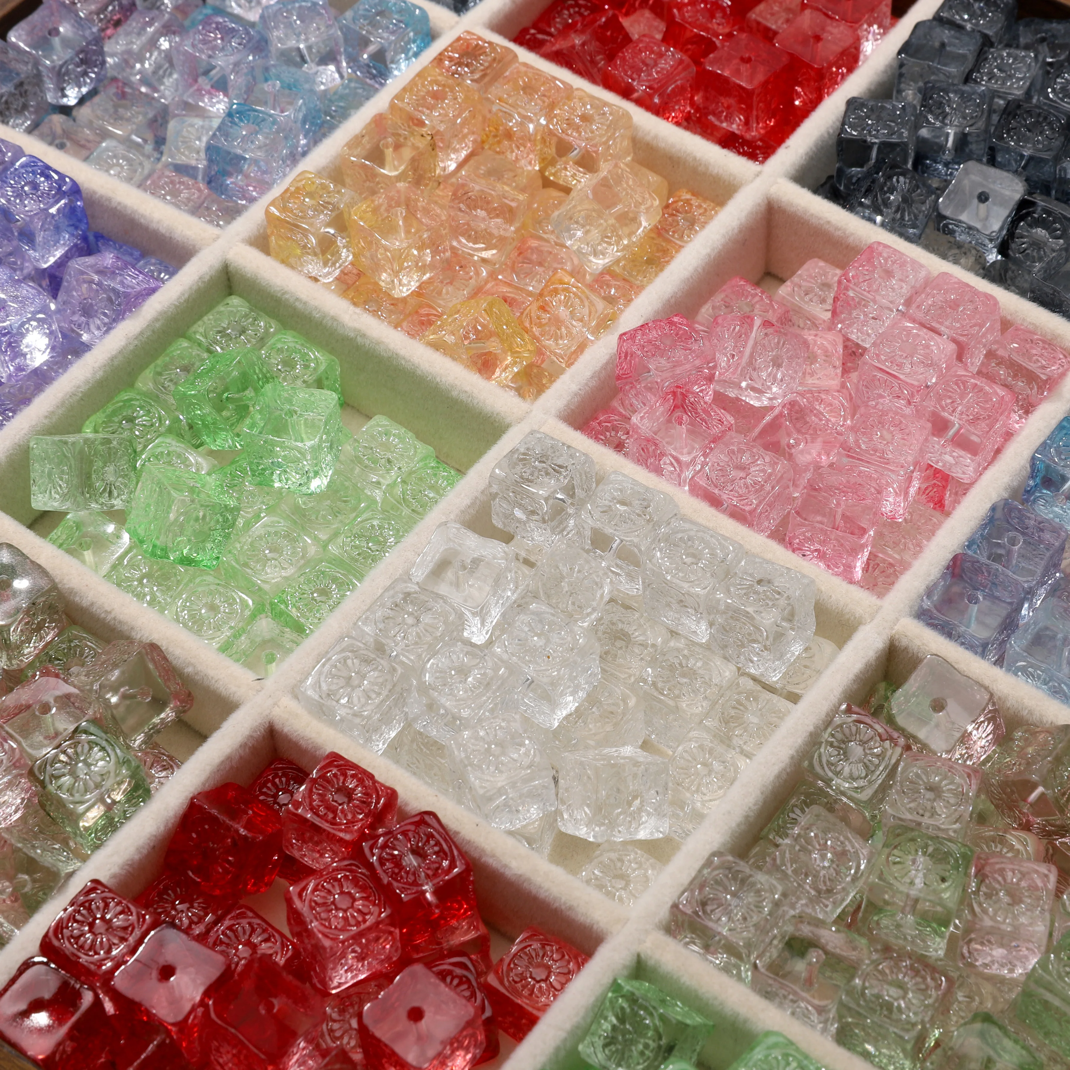 5pcs 11mm Exquisite Bright Transparent Colorful Patterned Glass Cube Beads Suitable For DIY Basic Bracelets Handmade Decoration
