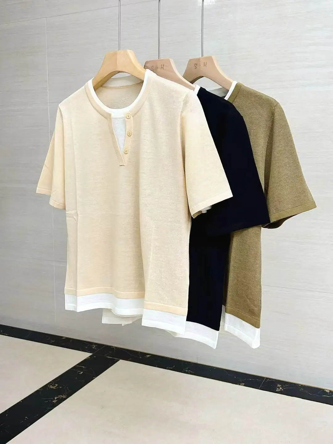 2026 Summer New Arrival: Women's Casual Crewneck Knit Sweater — Faux Two-Piece Design with Contrast Color Splicing