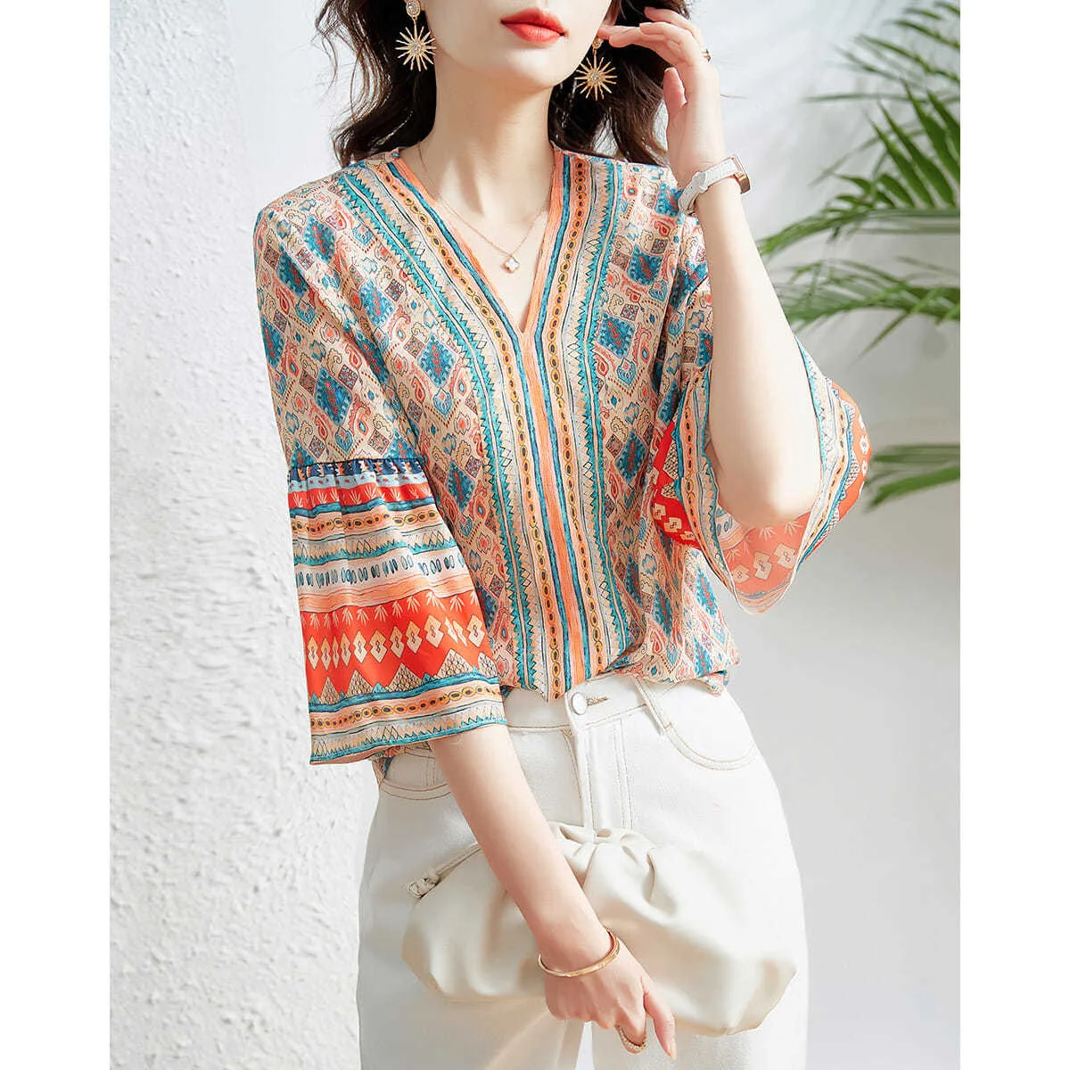 Woman Summer Vintage Style Chiffon Blouses Tops Lady Casual Hafl Flare Sleeve V-Neck Printed Blusas Tops ZZ1326