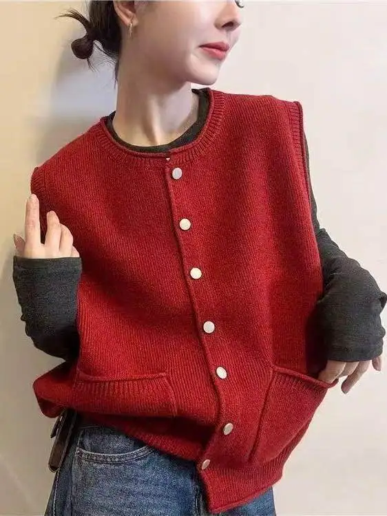 Korean High-End Knitted Vest Women's Autumn Winter Soft Lazy Style Layered Sweater Design Sleeveless Top round Neck Button Cl...