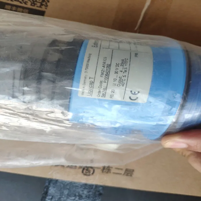 

* Spot Sales * New German Original E + H Transmitter FMI21-A1A1C9 Spot FM121-AA1C9