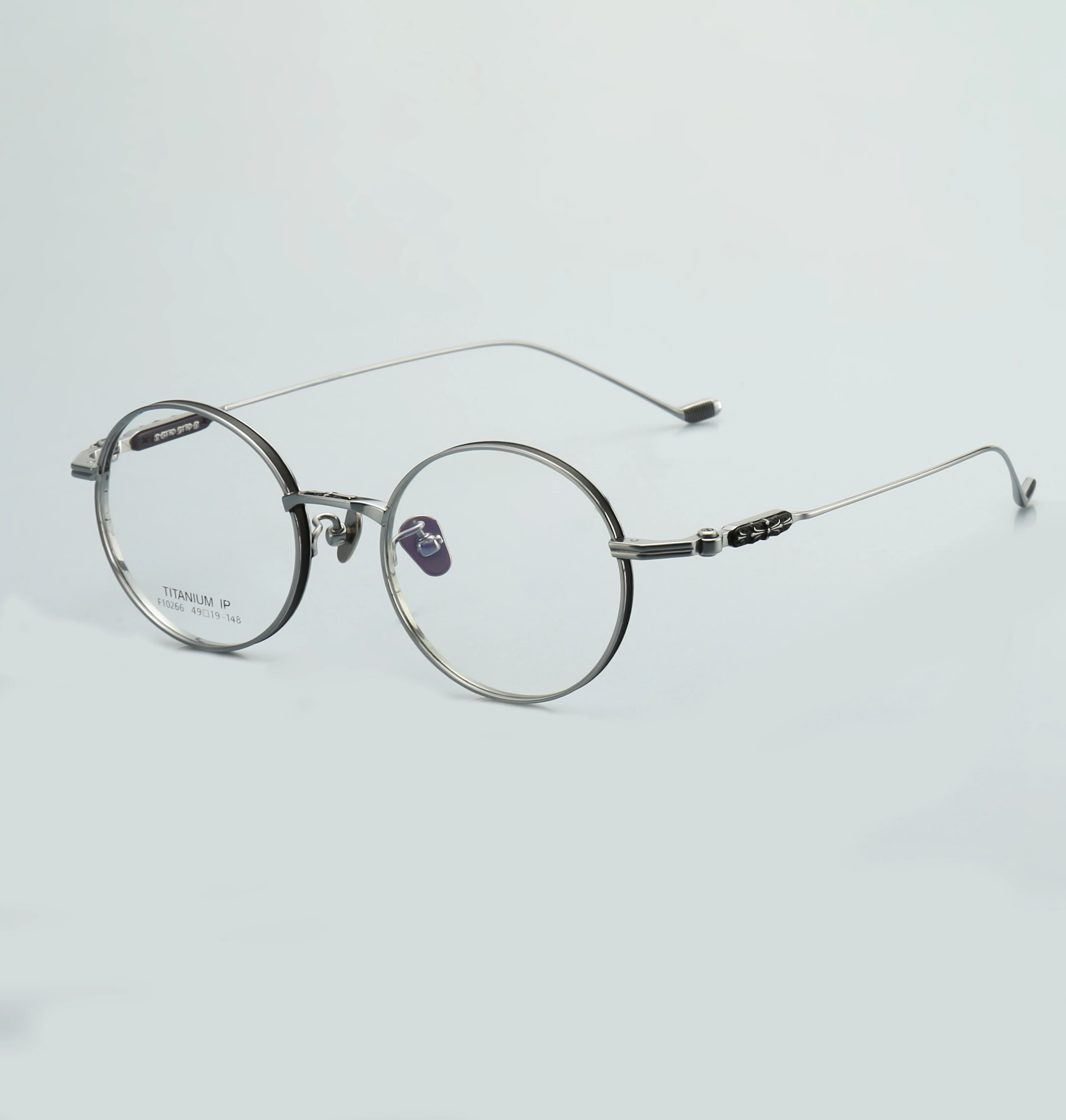 نظارات كلاسيكية فاخرة وخفيفة الوزن للرجال والنساء، شخصية قديمة، مظهر طبيعي، إطارات ممتازة، حافة واسعة، إطار تيتانيوم خفيف للغاية، حجب الضوء الأزرق، عدسات طبية فوتوكروميك متوفرة