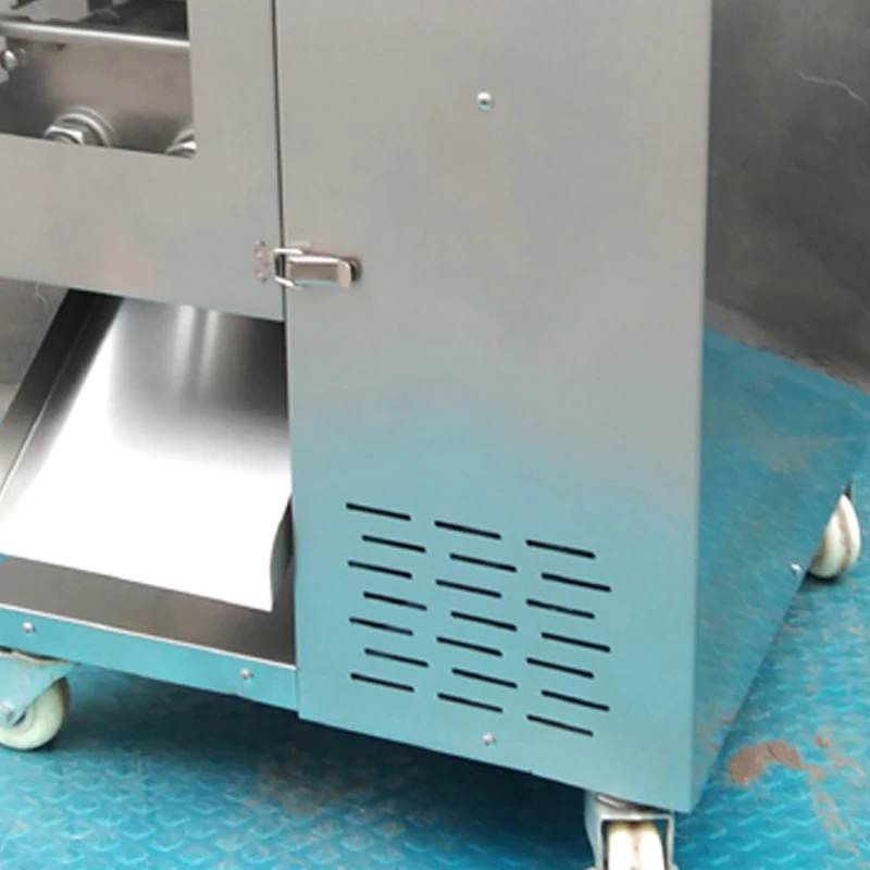 

Машина для измельчения мяса, машина для измельчения мясорубки, машина для резки кубиков, машина для нарезки мяса в ресторане