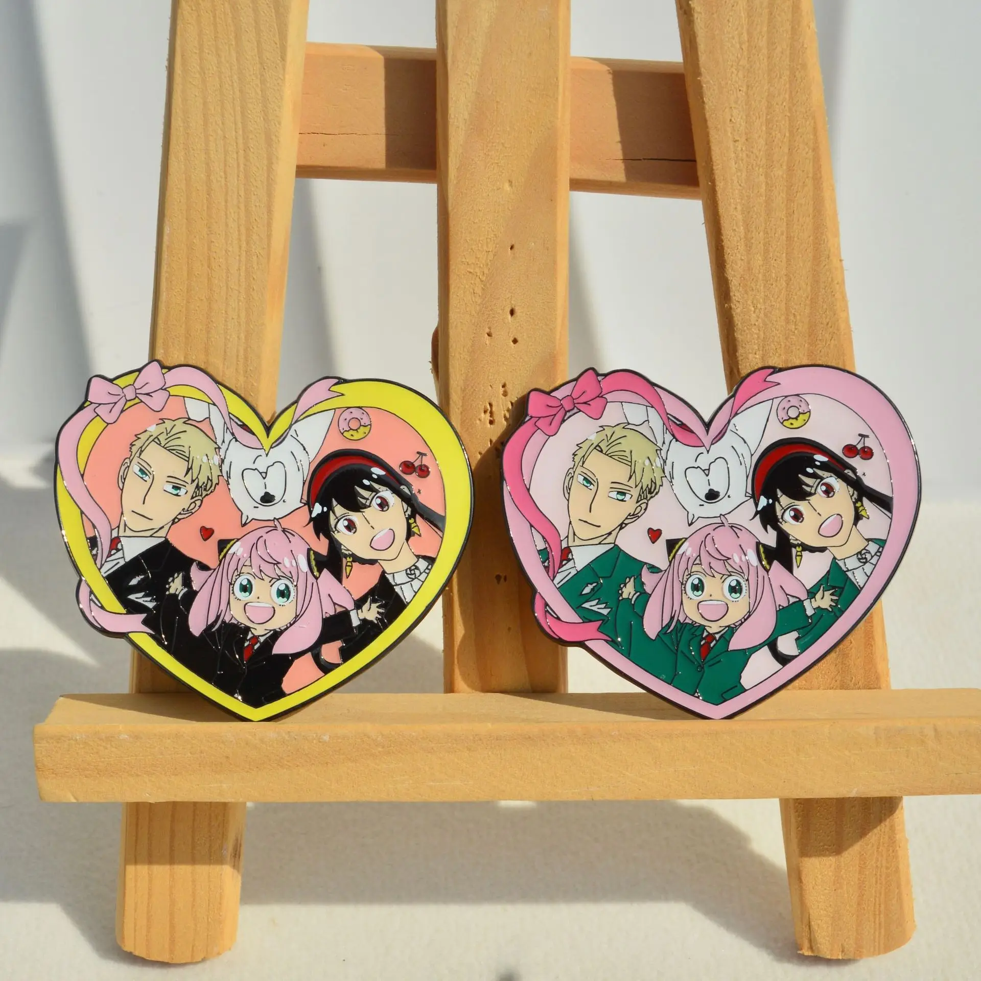 Anya Yor Loid Bond Badges Pendant Anime SPY×FAMILY Metal Pins Manga Brooches for Bag Backpack Clothing Lapel Cosplay Gift Decor