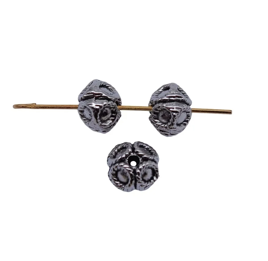 

20pcs 8.7x8.7x6.6mm Zinc alloy metal tibetan silver plated bead T1399 for jewelry making