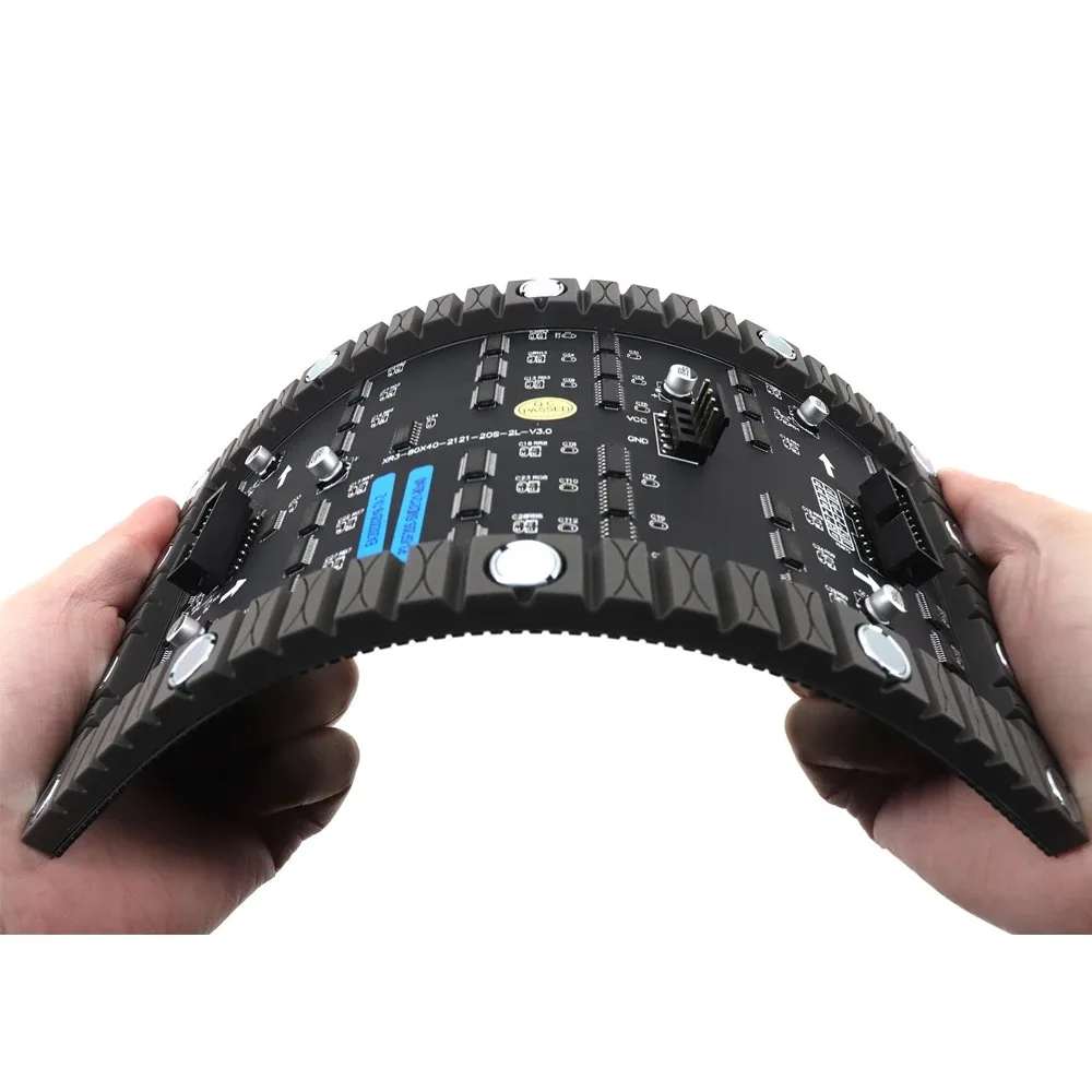 Ondersteuning OEM/ODM Flexibele LED-schermen voor binnen, kleine pixelafstand, zachte modules, flexibel display scherm voor reclame in winkels