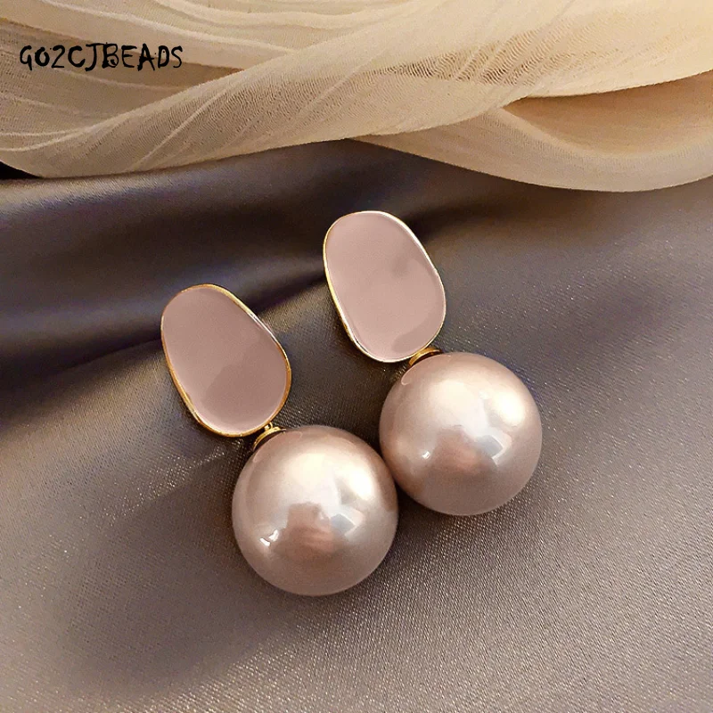 Large Pearl Earrings Women Retro Exaggeration 2023 Trend Pearl Earrings Girl Wedding Party Gift Stud Earrings Fashion