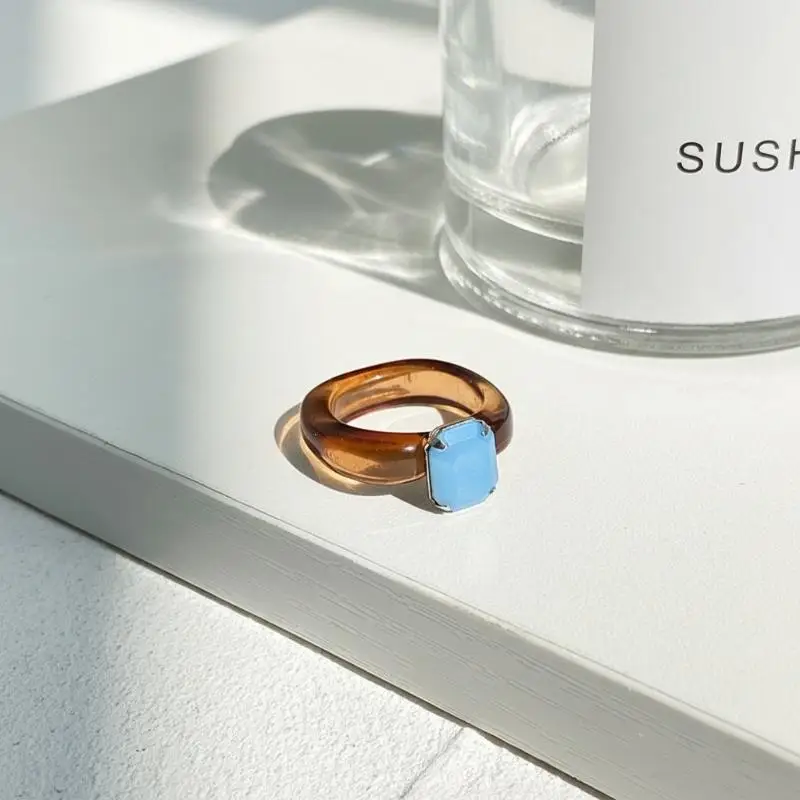 

Simple Inlaid Colorful Zircon Resin Ring for Women Fashion Sweet Style Suitable for Birthday Party
