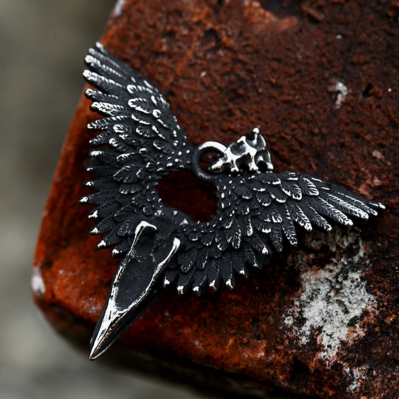 BEIER 2022 New Arrival 316L Stainless Steel Skull Crow With Wings Pendant Necklace For Men Antique Color Jewelry Wholesale