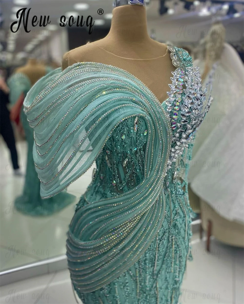 Dubai Turquoise Luxury Evening Dress Heavy Crystals Wedding Party Gowns Customize Mermaid Long Prom Gowns Off Shoulder Robes