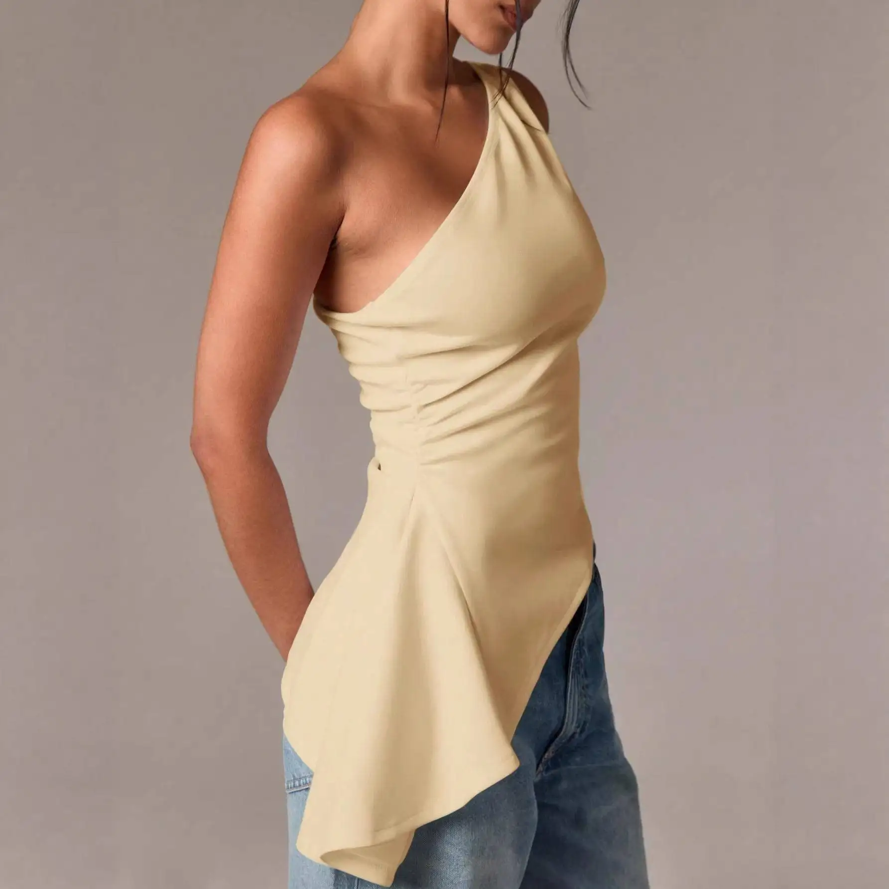 2026 Irregular Backless Slim Color One Shoulder Casual Ladies T-shirt with Fringe Design Sleeveless Pure Color Polyester