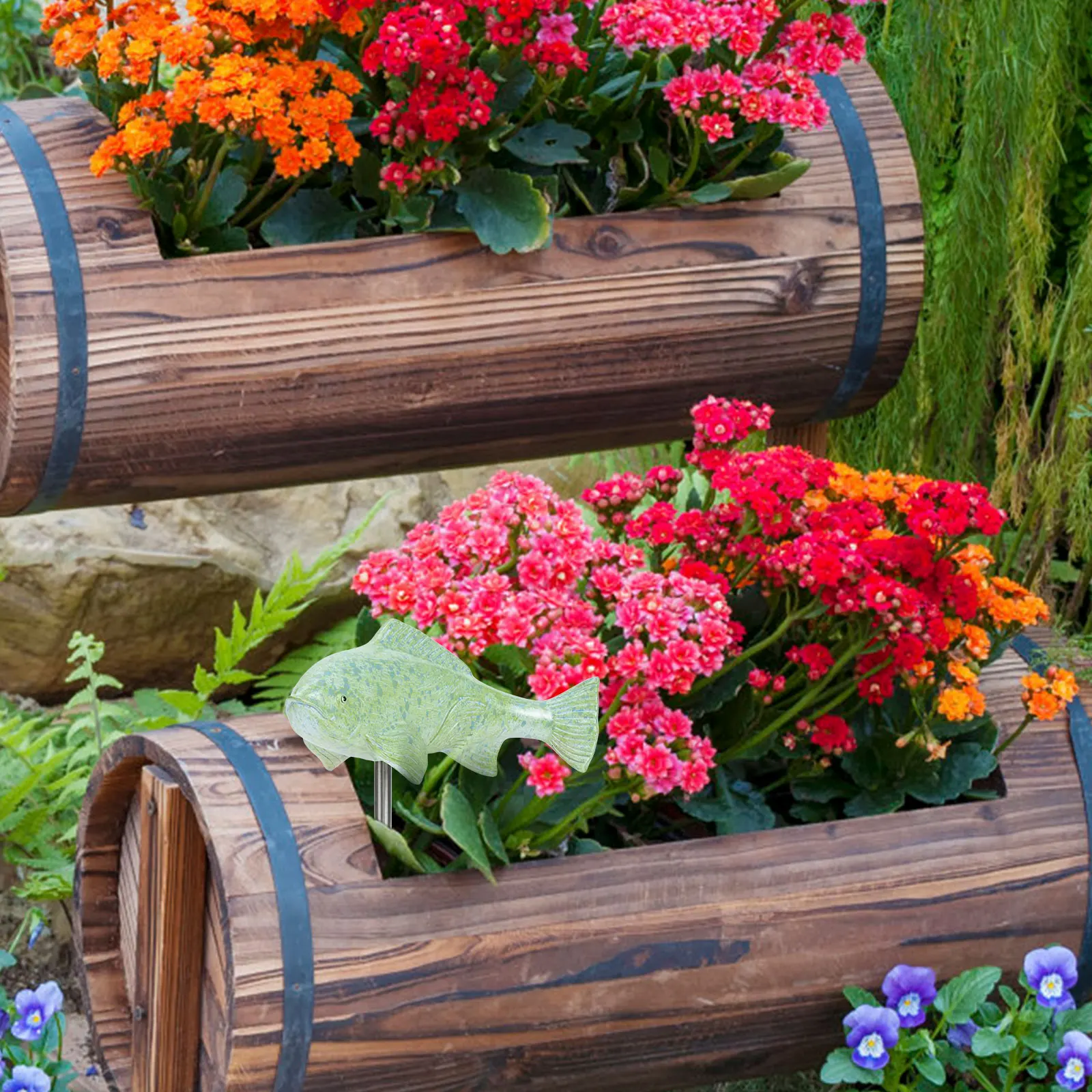 

Fish Shape Stake Ornament Premium Resin Garden Yard Decoration Outdoor Lawn Fish Decor for Modern Farmhouse Rustic Style Scene