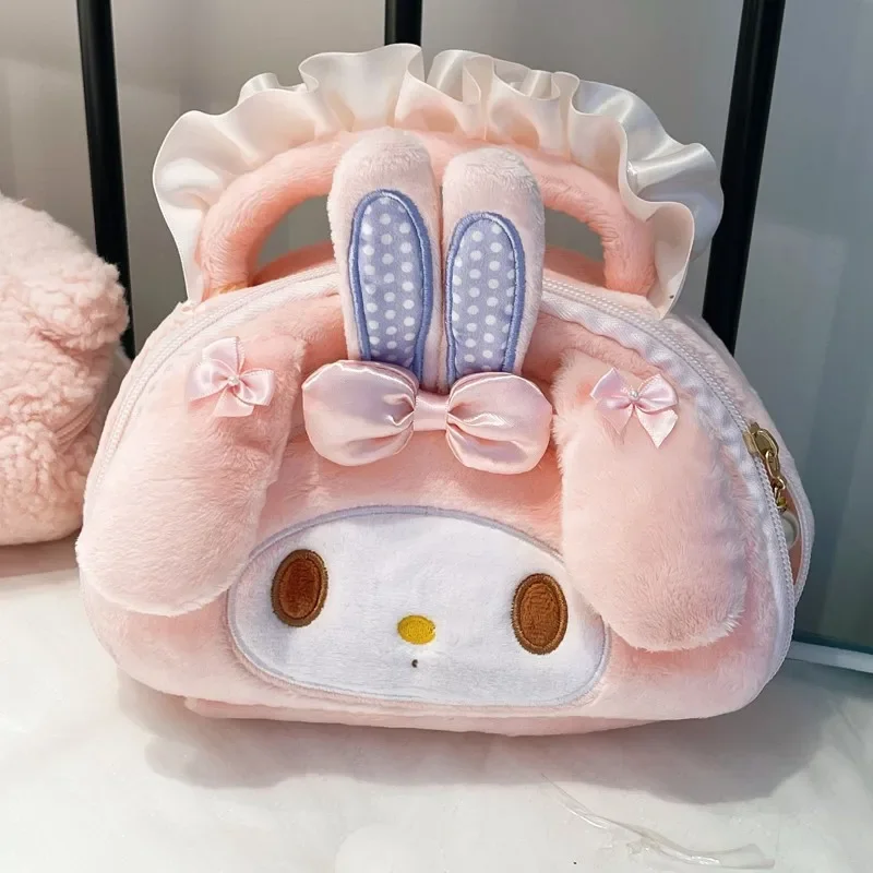 حقيبة مستحضرات التجميل من القطيفة من My Melody Sweet Piano ذات سعة كبيرة، حقيبة مكياج محمولة، حقيبة يد جميلة، حقيبة سفر كاواي للاستخدام اليومي للفتيات