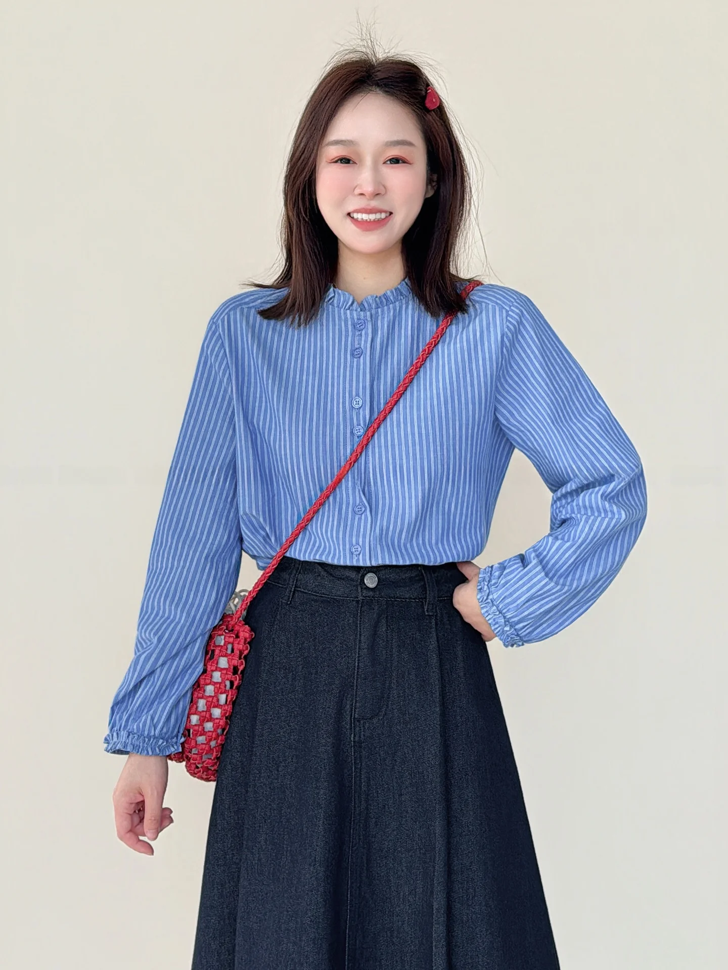 

Женская свободная рубашка из чистого хлопка в полоску, весна 2026, в корейском стиле, с длинным рукавом, воротником-рюшами, повседневная, модная, с эффектом похудения