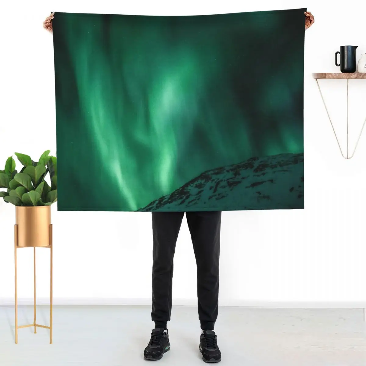 Iceland Northern Lights Mountain with Snow Throw Blanket funny gift Thins Extra Large Throw Single Softest Blankets