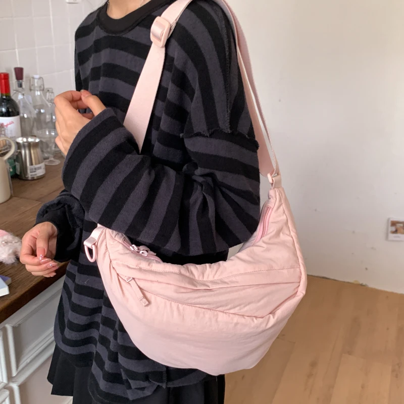 

Женская модная сумка через плечо 2025 года, большая сумка для пельменей, легкая модная мягкая сумка-мессенджер для путешествий, спортивная дорожная сумка для хранения