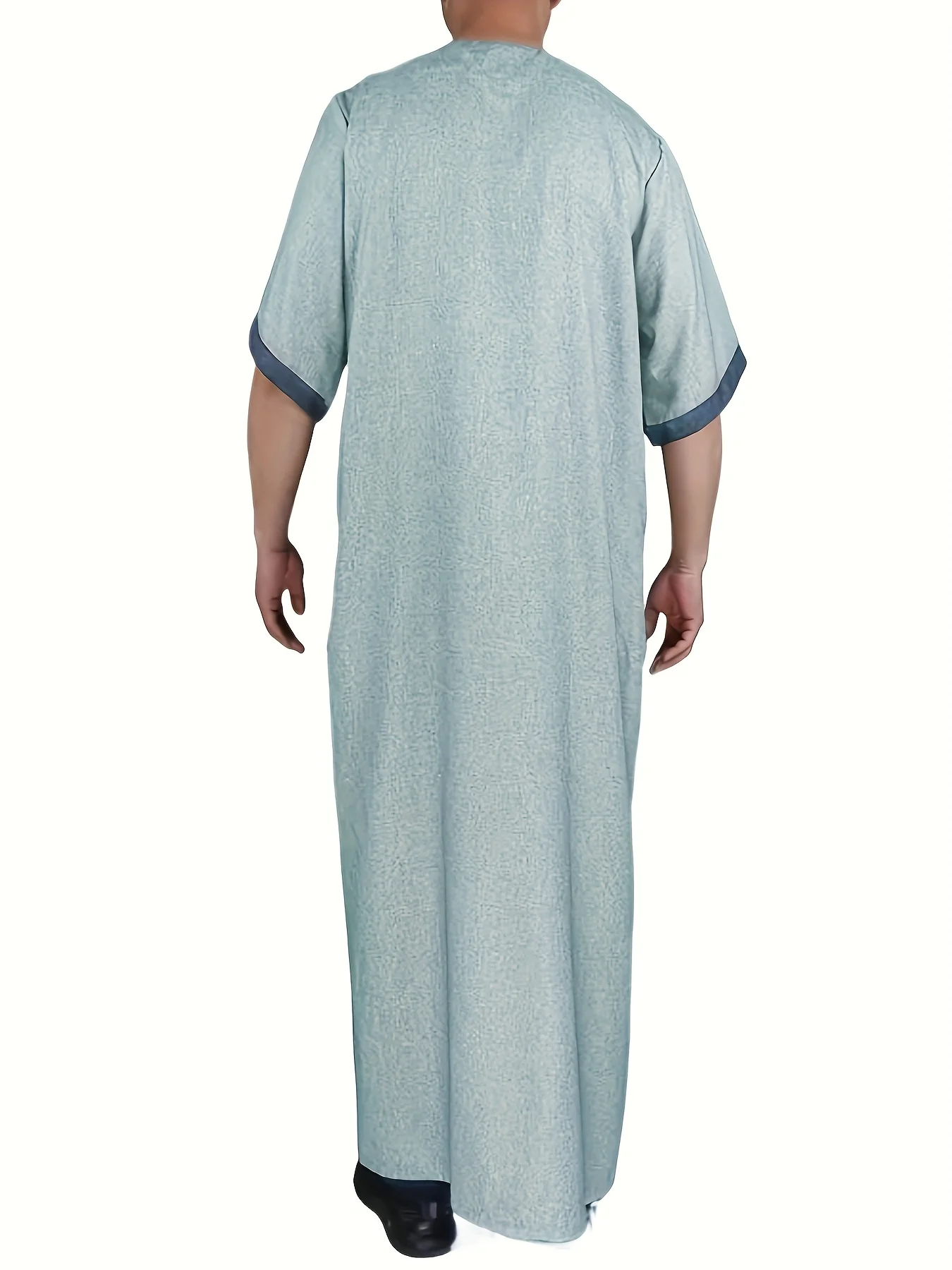 Incontro delle vestaglie con scollo a V del Medio Oriente e goditi la bellezza della cultura e della moda