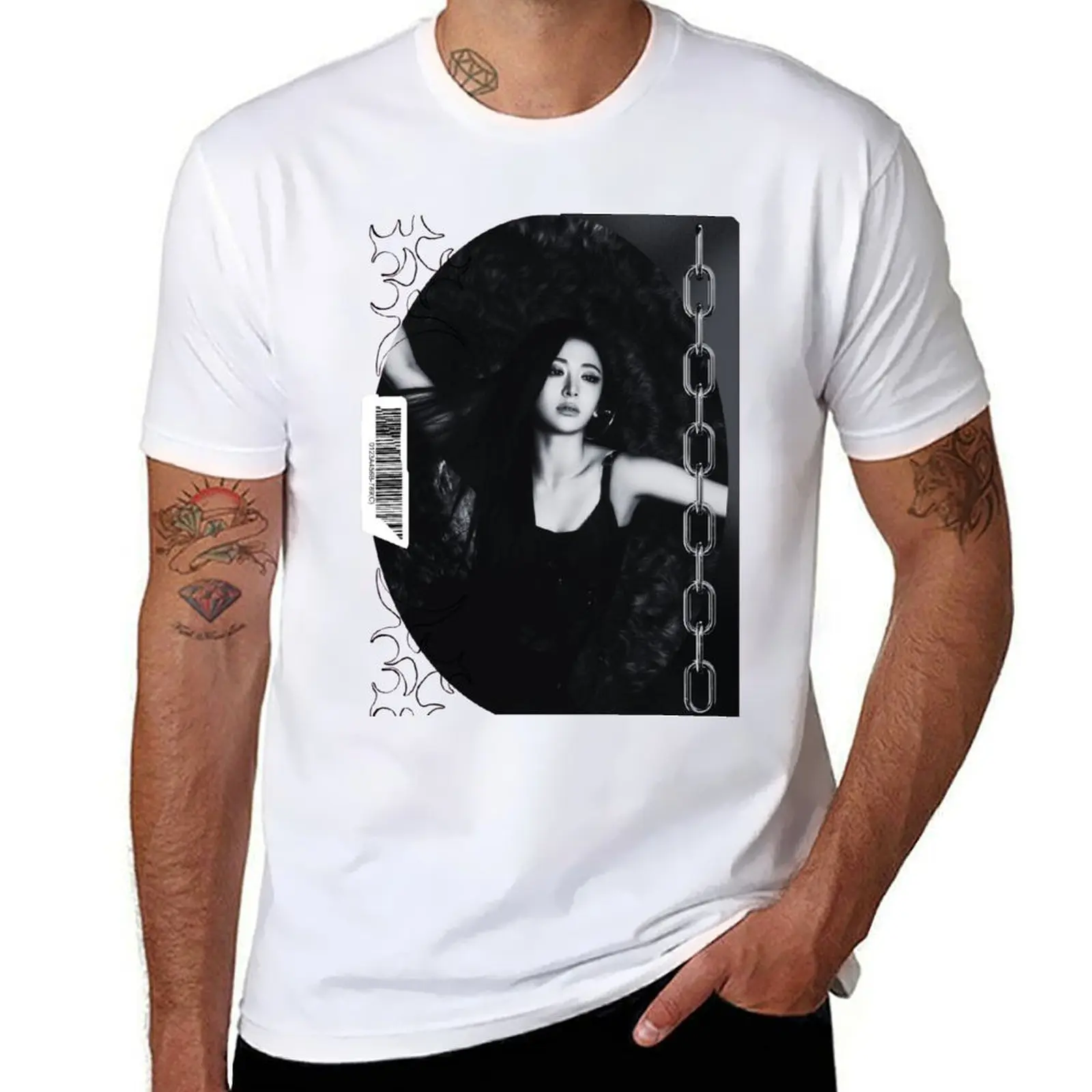 

The Sserafim Yunjin T-Shirt funny t shirts dark humor t shirt man designer T-Shirt