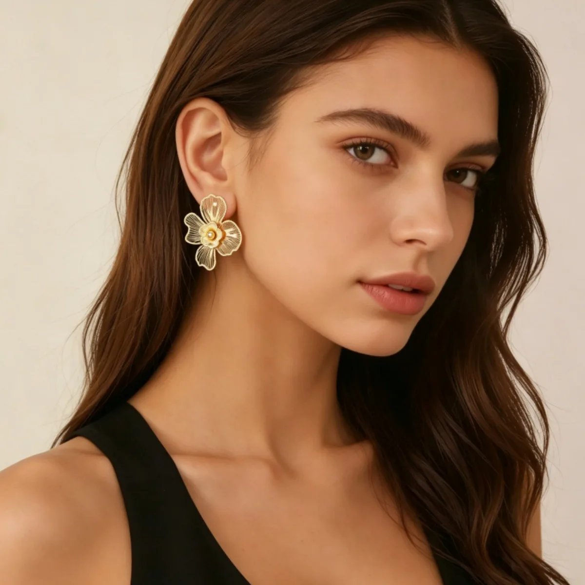Vintage metal sense hollow three-dimensional stamen earrings light luxury niche fashion sense earrings wholesale
