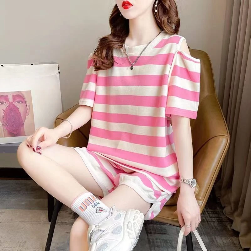 Women's 2026 New Casual Summer Set Two Piece Striped Viral Short Sleeve Shorts Outfit Lightweight Stylish Complete