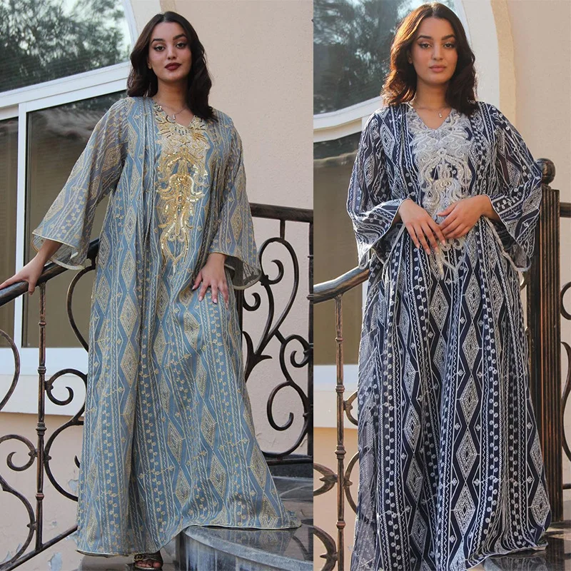 

Elegant Muslim Evening Gown Women's plus Size Beaded Embroidered Long Robe AB293 Traditional Ethnic Stage Costume