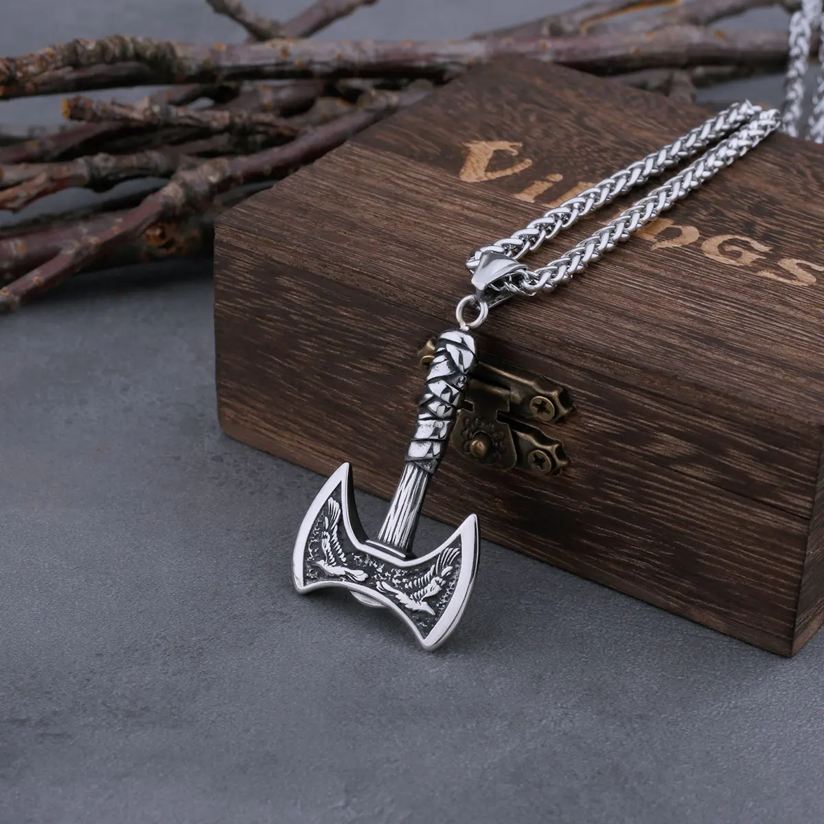 Stainless Steel Viking Warrior Odin Axe and Raven Necklace Men Fashion Hip Hop Amulet Pendant Viking Jewelry Boyfriend Gift