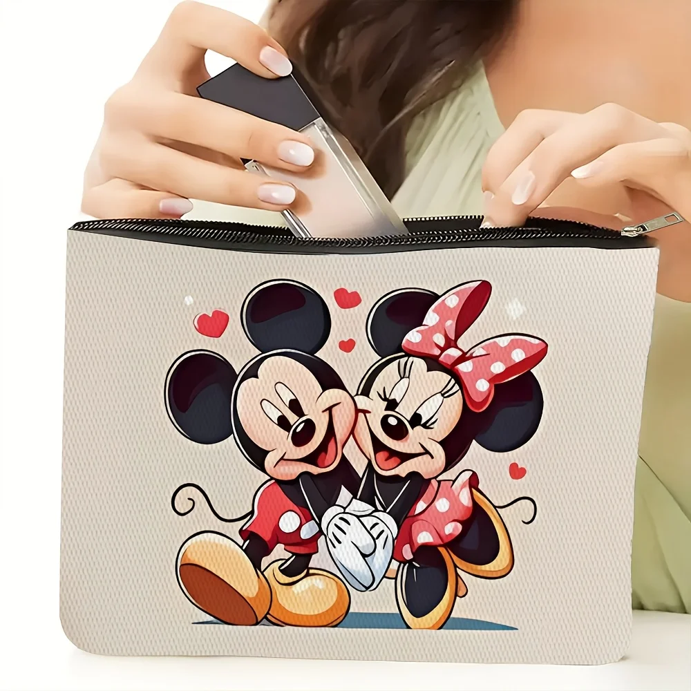 1 unidad de bolsa de cosméticos con diseño de Mickey Minnie Mouse abrazando corazones, bolsa de maquillaje portátil con cremallera, ideal para guardar cosméticos diarios y para viajar