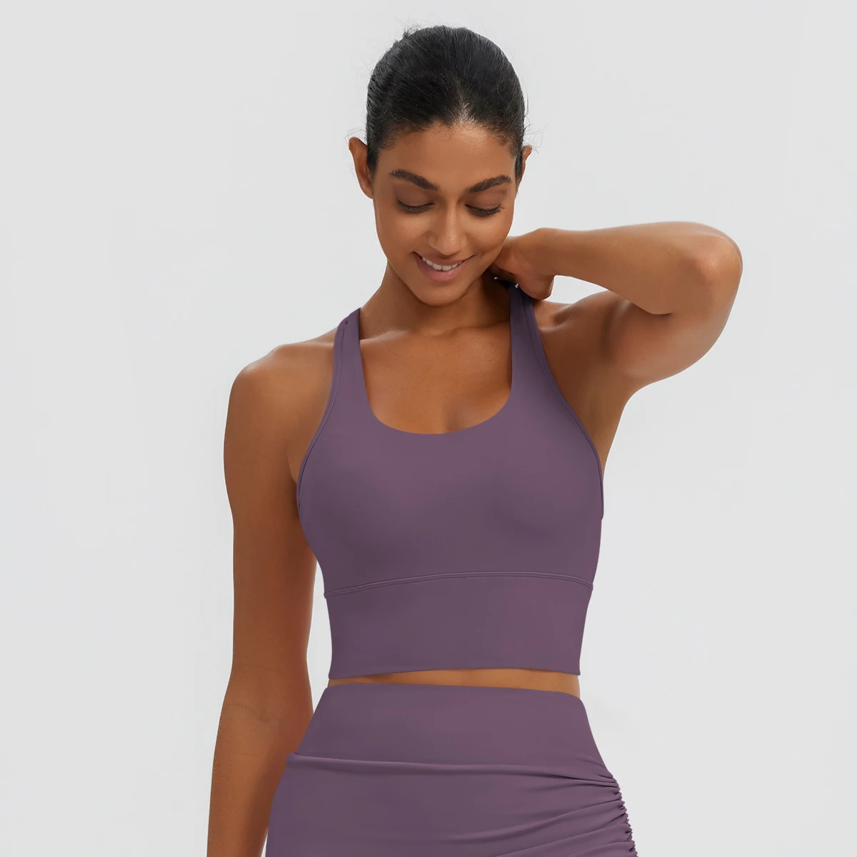 Schnell trocknendes, sexy Yoga-Top in I-Form, stoßdämpfendes Lauf-Yoga-Oberteil mit Brustpolster, einfarbiges Sommer-Fitness-Oberteil für das Training. – Detail 31