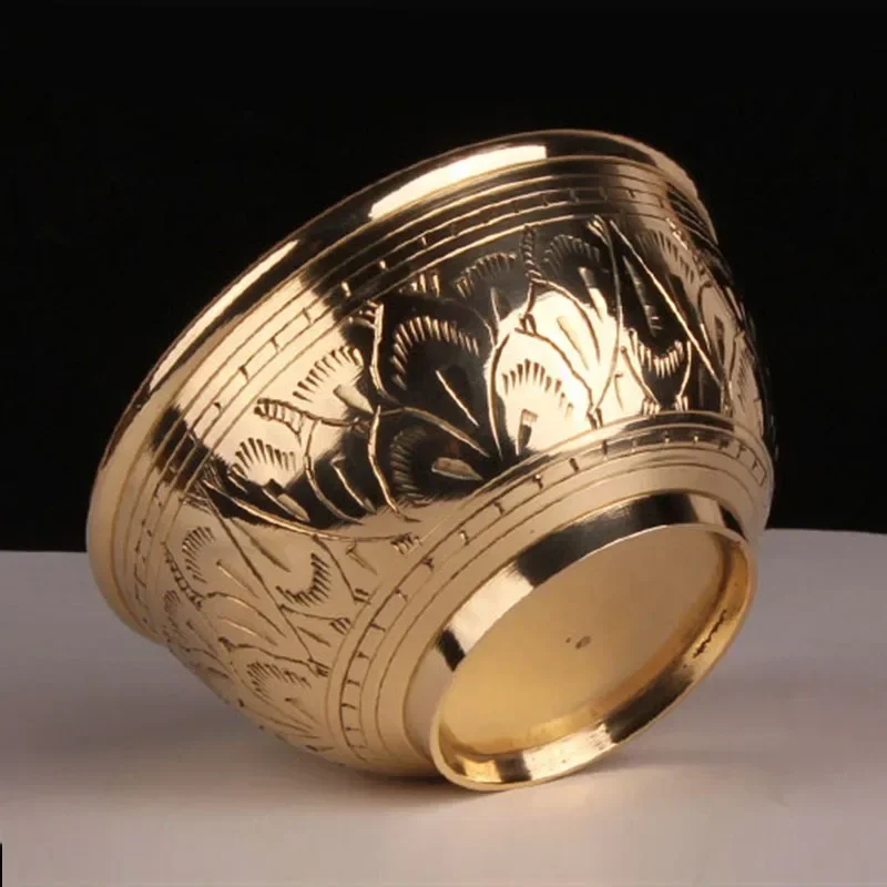 Mini taza de vino creativa para bebidas, copa de cáliz de latón Retro, copa de vino, vaso de licor de Metal de estilo europeo, taza de té de Kung Fu para Bar en casa