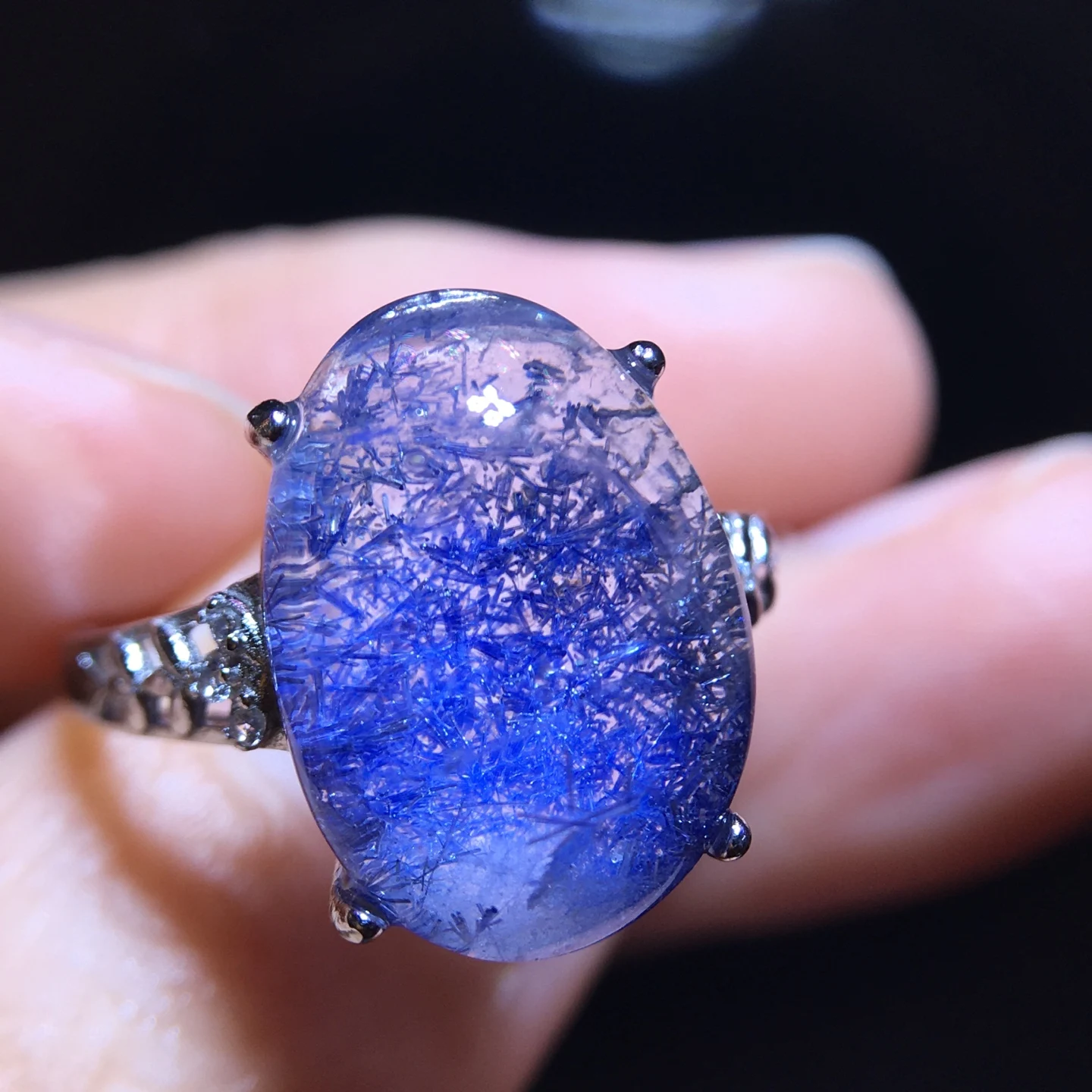 Anillo ajustable de cuarzo natural con inclusiones de rutilo azul, tipo Dumortierite, de 15,3/10,8 mm, para mujer y hombre, joya de alta calidad.