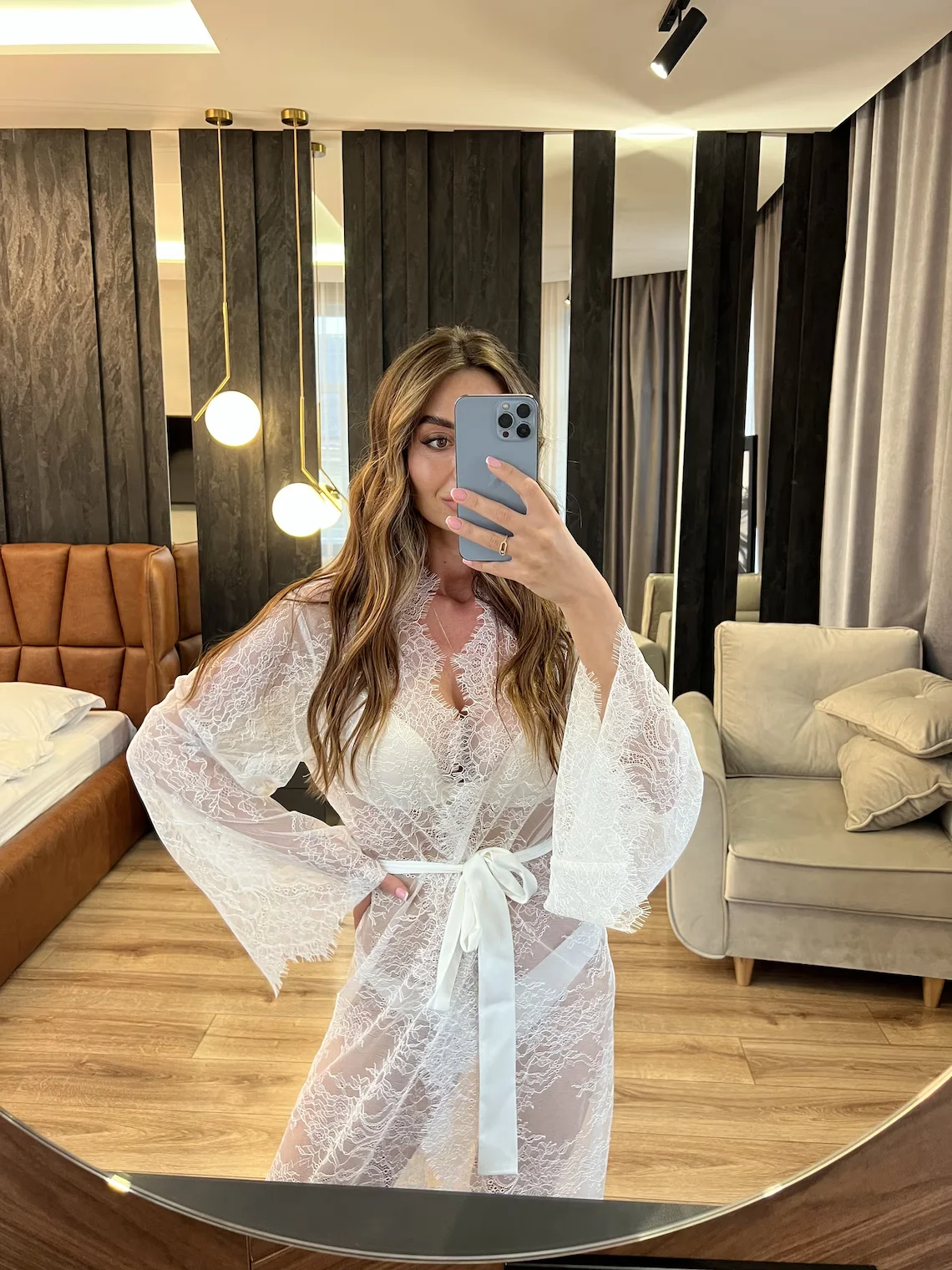 Bride White Boudoir Maxi Lace Robe Long Silk Robe with Chantilly Lace Sleeve Wedding Dressing Gown Women Bridal Honeymoon Robe