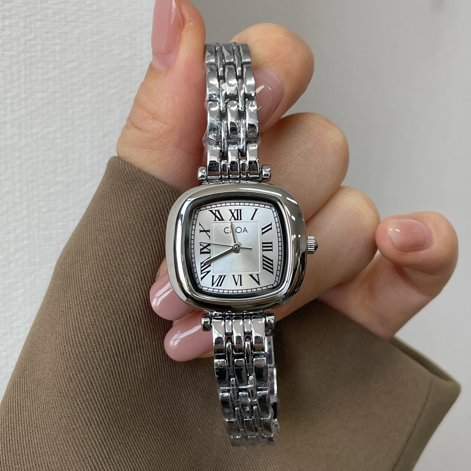 

CILOA Silver Luxury Women's Watch, High-Quality Square Style, 2025 New Arrival, Workplace Gift, Waterproof High-End Quartz Watch