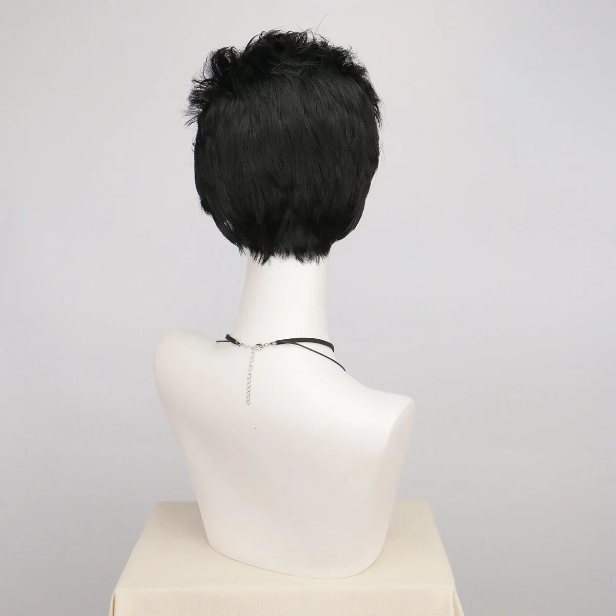 Korte Zwarte Pruik voor Borsalino Cosplay Kostuum Mannen Korte Anime Natuurlijke Vezel Synthetische Pruiken Party Haar Pruiken Kostuum Party