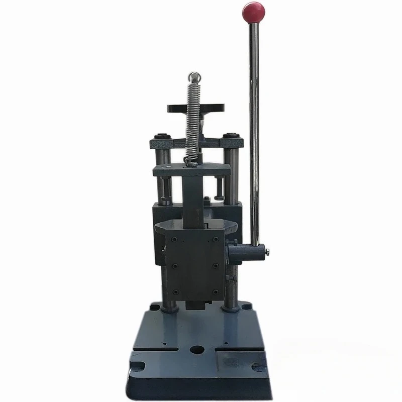 

Heavy-duty pressure punching machine