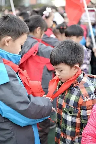 

Aluminum Bull Bar TRX4 Classic Front Rear Bumper with Winch Tow Hook Mount for 1/10 RC Crawler TRX-4 Defender Upgrade