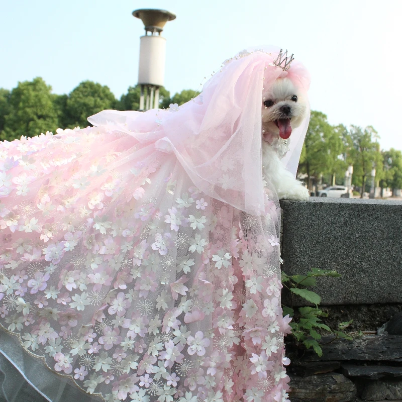 Imagem -03 - Vestido Luxuoso Bordado de Flor Rosa Artesanal Casamento da Princesa Saias para Cães Pequenos e Médios Roupas para Animais Cabolsas Novo 2023