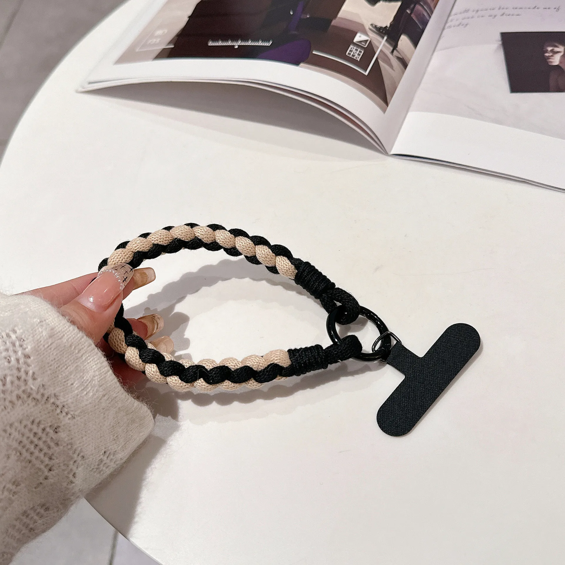 

FOR Korean Japanese Handcrafted Colorful Woven Rope Mobile Phone Creative Short Lanyard Wrist Nylon Keychain Twist Bag Hanging