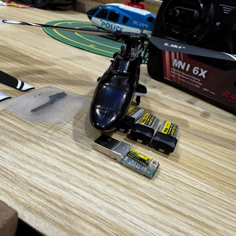 

Новый ESKY 150BL Little Flying Wolf V3, мини-машина с дистанционным управлением, вертолет, боевой беспилотный летательный аппарат, игрушка