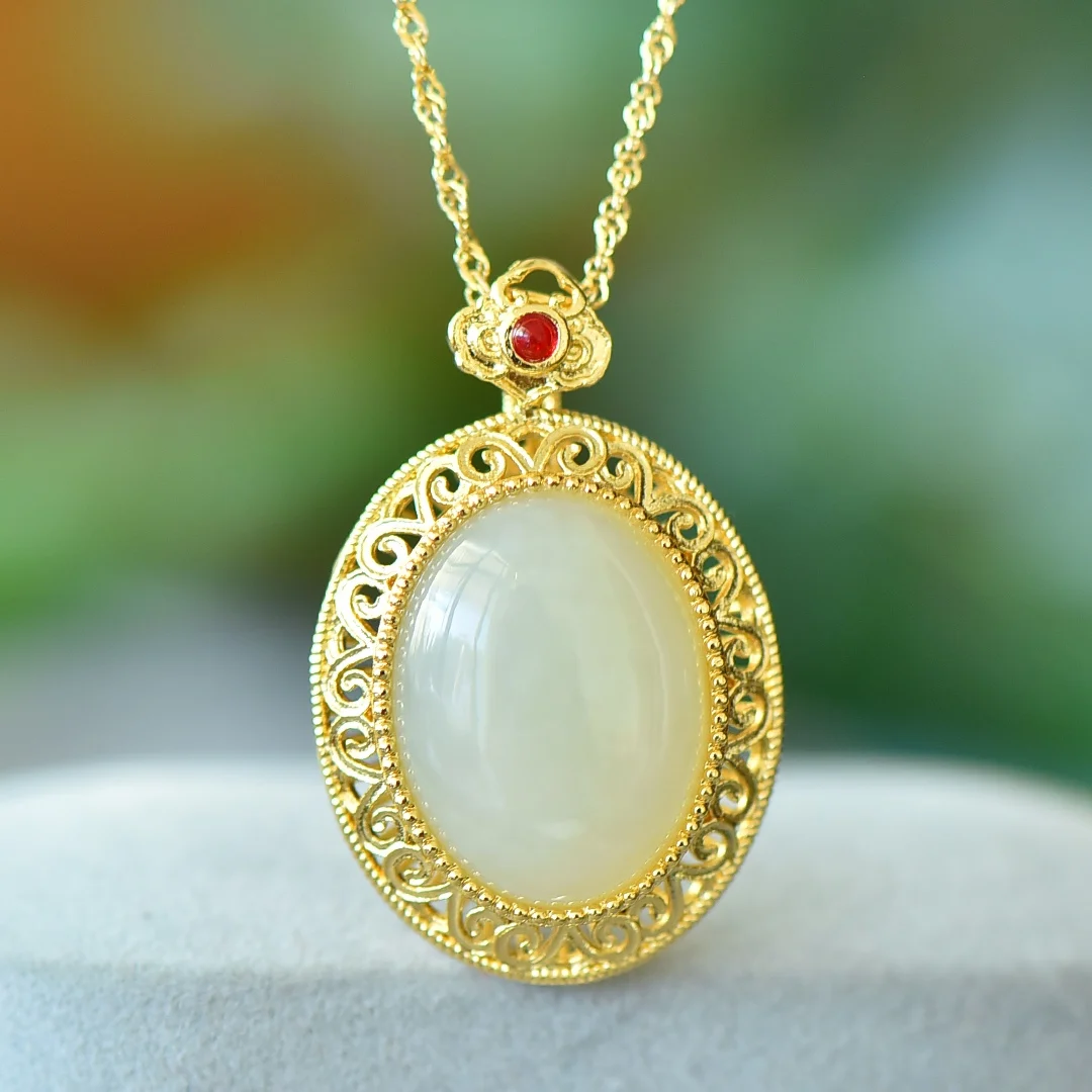 

Natural Xinjiang Hetian S925 Pure Silver Inlaid White Round Egg Pendant Jade Jade Hanging