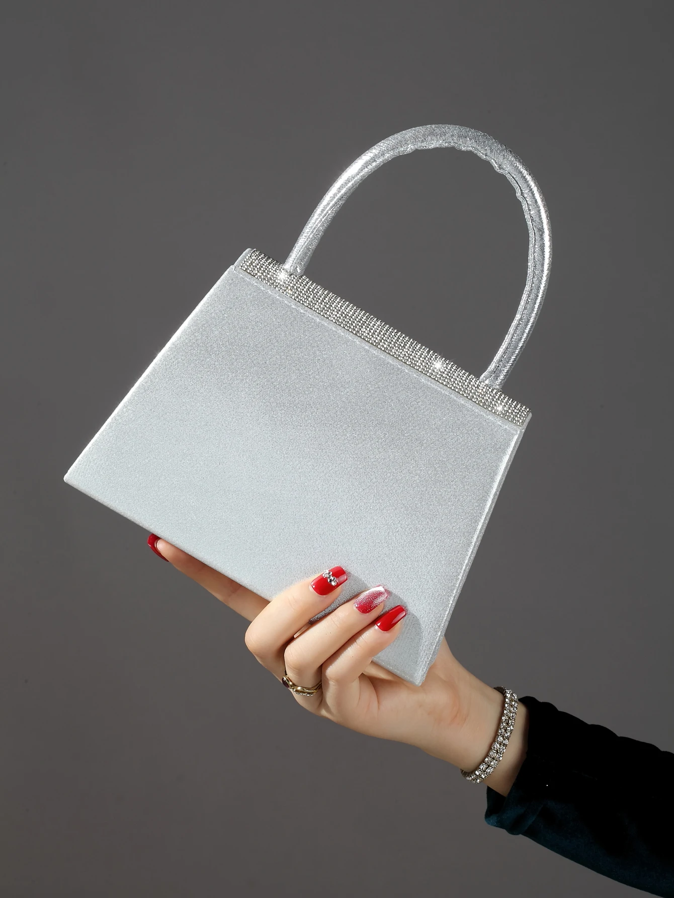 Shiny and charming wedding bag, evening bag, luxurious, exquisite, fashionable and elegant handbag, envelope bag