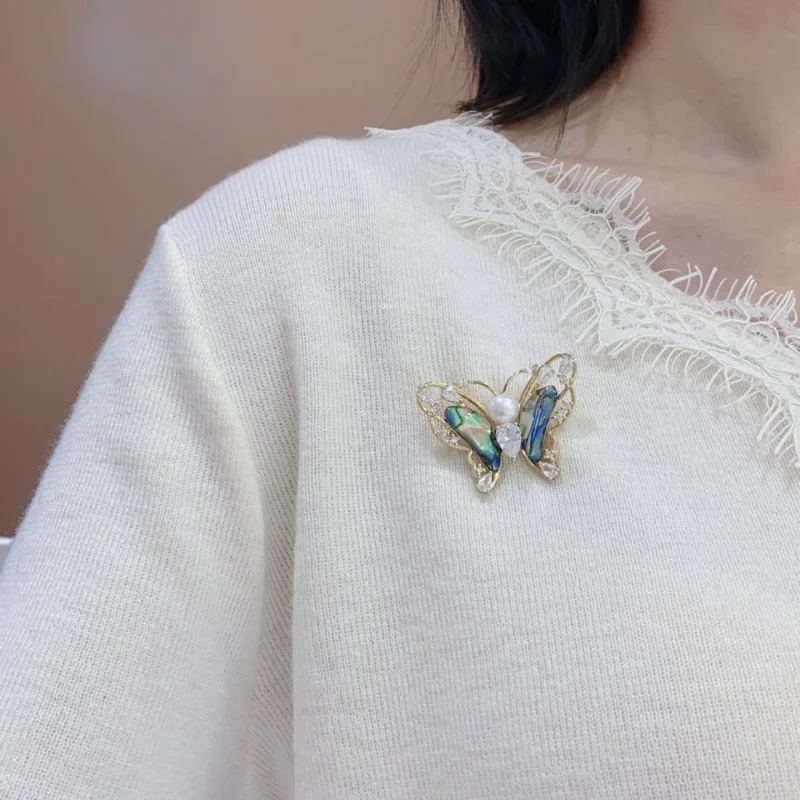 SGARIT Luxury Crystal Butterfly Brooch Natural Freshwater Pearl Lapel Pins for Women Girl S925 Silver Sweater Badges Jewelry