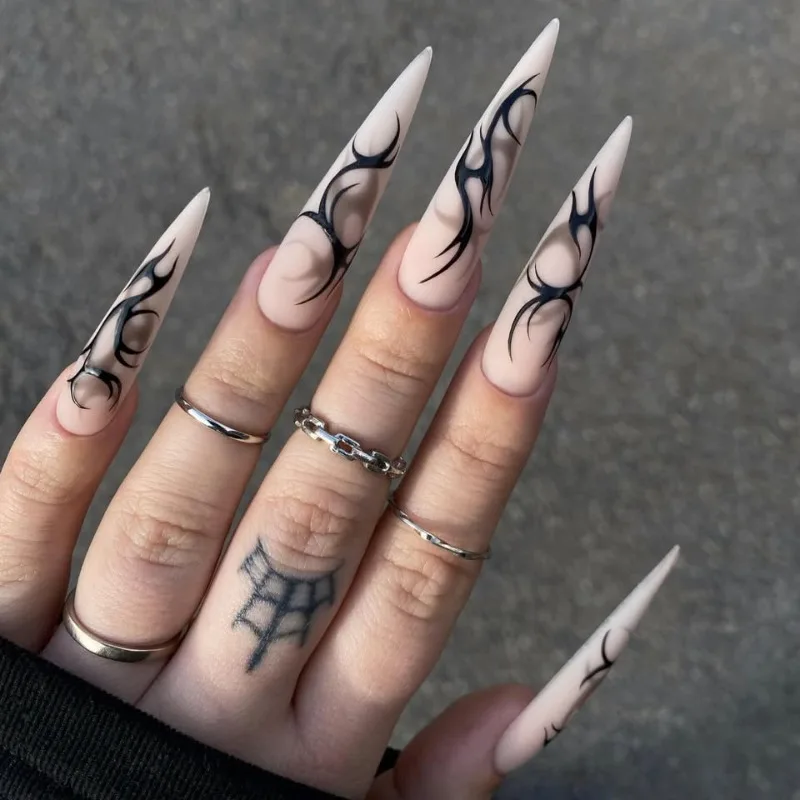 24Pcs False Nails Long Pointed Edgy “Thorn” Gradient Design High-Quality Press-On Nails—Perfect As A Gift for Girls and Friends