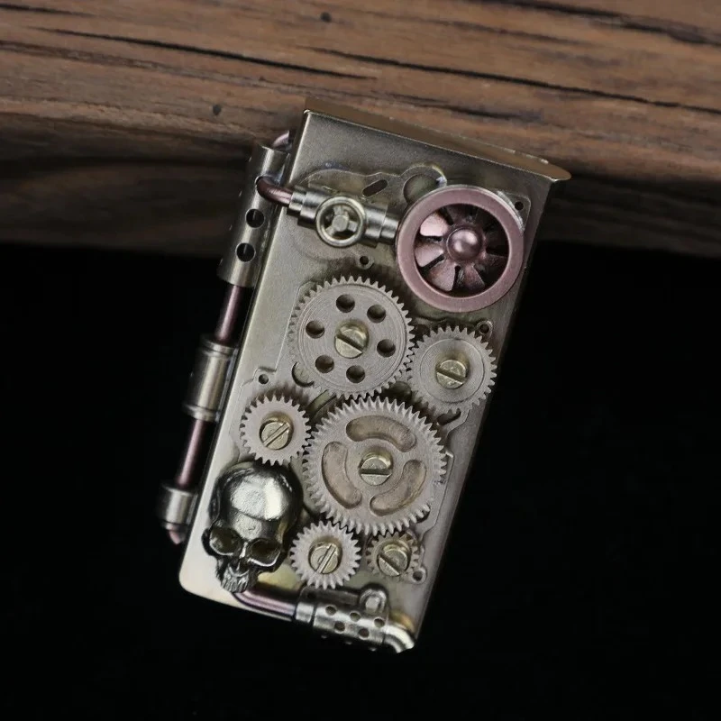 

Brass steampunk kerosine lighter, mechanical gear coupling handmade lighter, collectible hobby, smoking accessories, men's gift