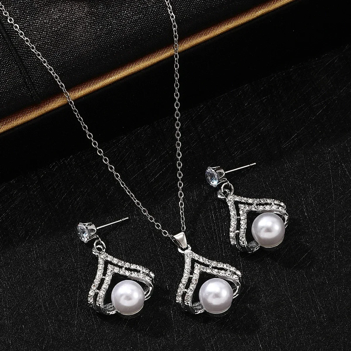 Simple Imitation Pearl Stainless Steel Chain Necklaces Earring For Women Geometric Pendant Wedding Party Jewelry Set Accessories