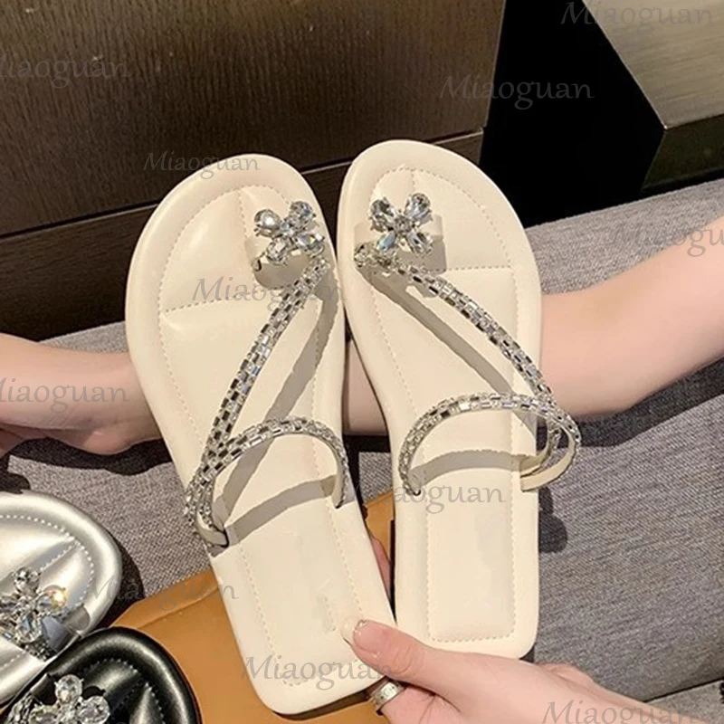 شقة القاع الماس كليب تو النعال للنساء الصيف خارج مزاجه الشاطئ الصنادل الناعمة النعال عادية الأسود الوجه يتخبط