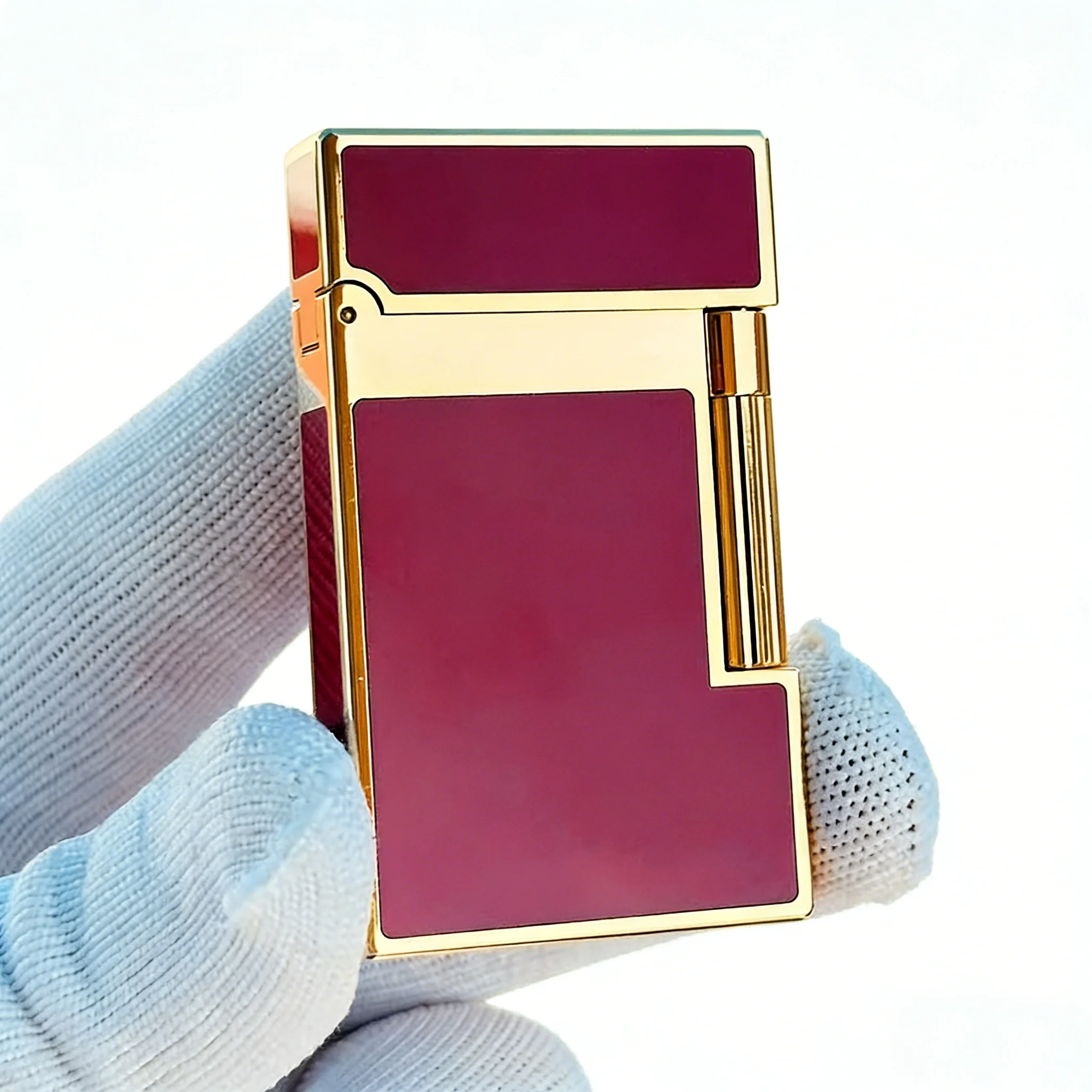 

Luxury brand lighter, Natural Paint Lacquer,cigarette accessories, with a loud sound. Includes consumables. Perfect gift for men